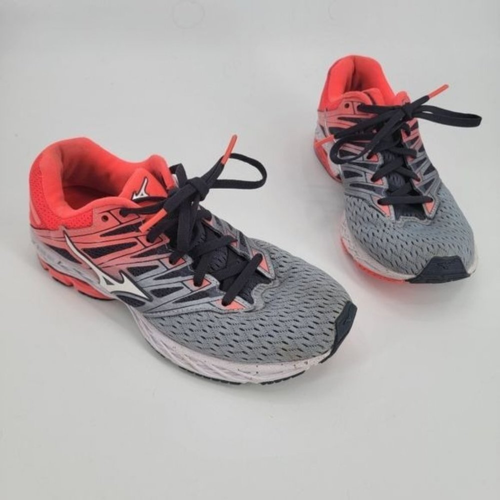 Mizuno Wave Running Shoes 8